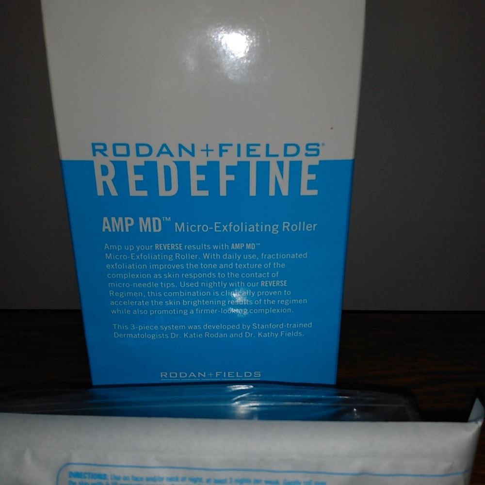 Rodan + Fields AMP MD Micro-Exfoliating Roller BN
